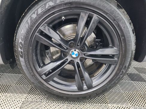 Used 2017 BMW X5 xDrive50i w/ Executive Package AWD/4WD image 17