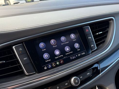 Certified 2023 Buick Enclave Essence AWD/4WD image 19