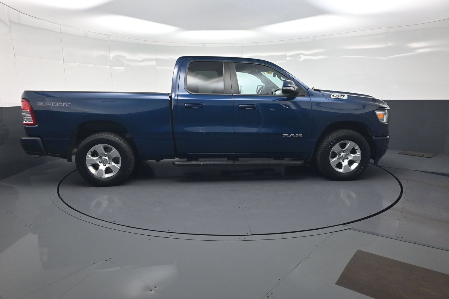 Used 2021 RAM 1500 Big Horn AWD/4WD image 2