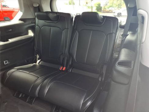 Used 2021 Jeep Grand Cherokee L Limited AWD/4WD image 29
