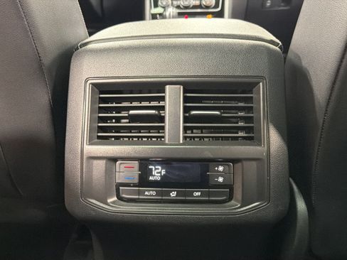 Used 2021 Volkswagen Atlas SEL AWD/4WD image 36