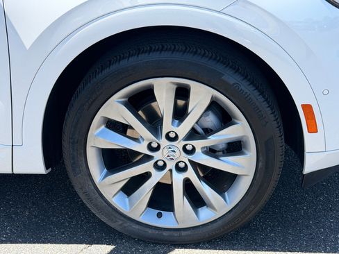 Used 2023 Buick Envision Avenir AWD/4WD image 10