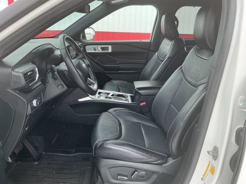 Used 2020 Ford Explorer ST image 21