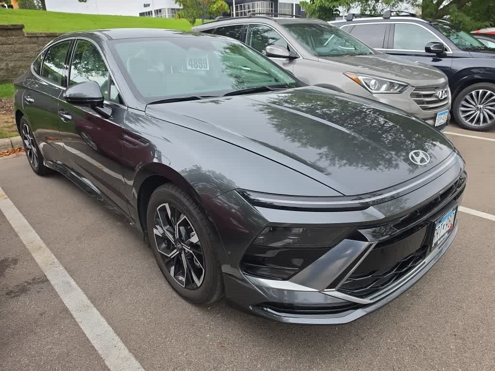Certified 2025 Hyundai Sonata SEL AWD/4WD image 3
