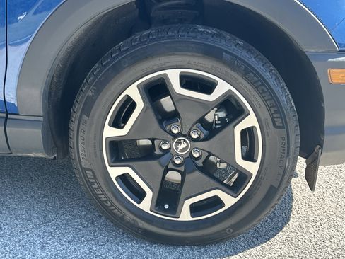 Used 2024 Ford Bronco Sport Outer Banks w/ Tech Package image 12