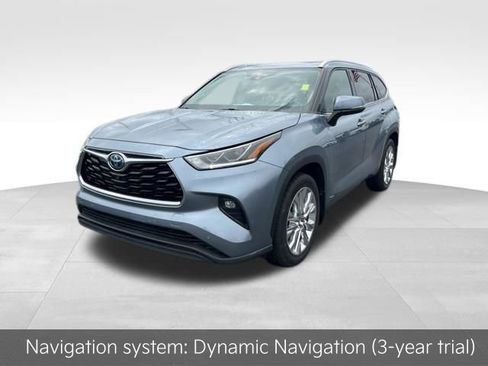 Used 2021 Toyota Highlander Limited image 3