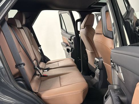 New 2025 Toyota 4Runner Limited image 17