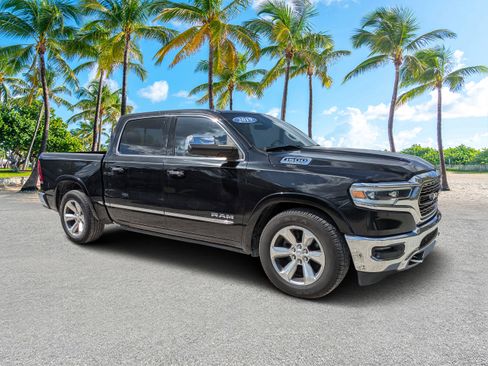 Used 2019 RAM 1500 Limited RWD image 2