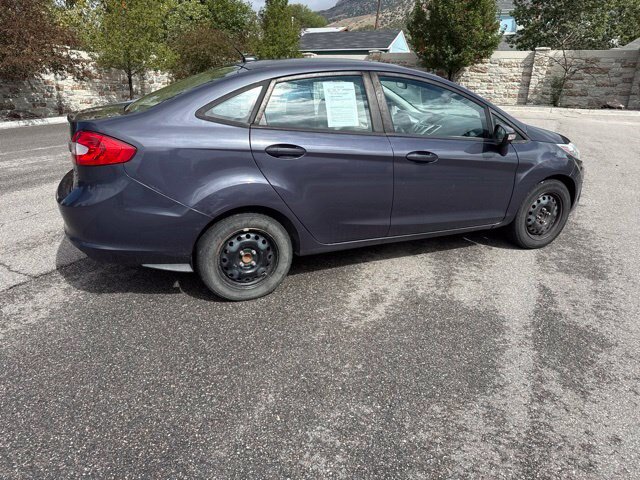 Used 2013 Ford Fiesta SE FWD image 8