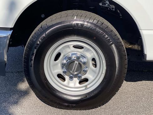 Used 2024 Ford F250 XL w/ XL Chrome Package RWD image 9