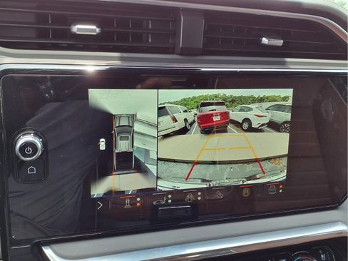 Used 2024 GMC Sierra 1500 Denali Ultimate AWD/4WD image 9