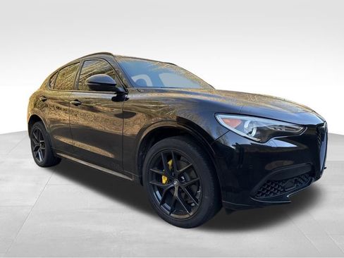 Used 2021 Alfa Romeo Stelvio Ti Sport image 1