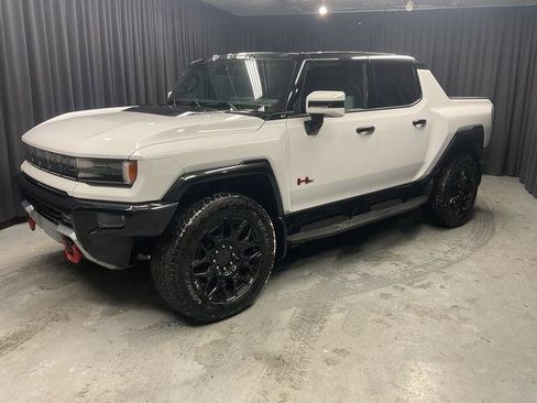 Used 2025 GMC Hummer EV 2X w/ LPO, Sport Package image 2