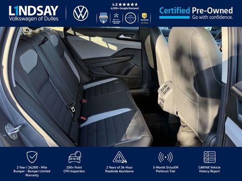 Certified 2022 Volkswagen Taos SEL w/ Panoramic Sunroof Package image 13