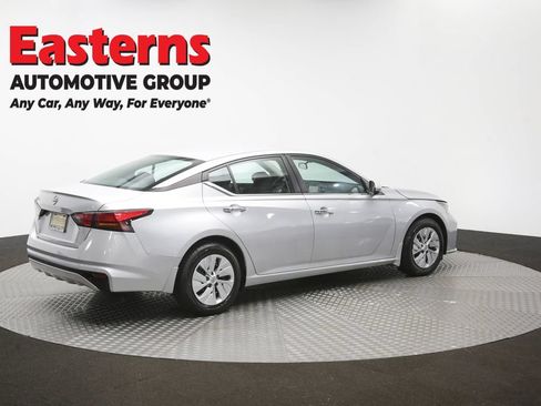 Used 2023 Nissan Altima 2.5 S FWD image 40