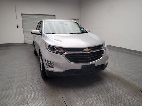Used 2020 Chevrolet Equinox LT FWD image 14