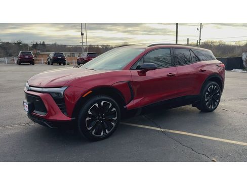 Used 2024 Chevrolet Blazer EV RS image 4