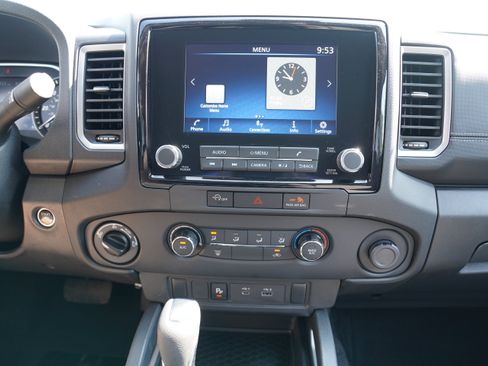 Used 2024 Nissan Frontier SV w/ Technology Package AWD/4WD image 21