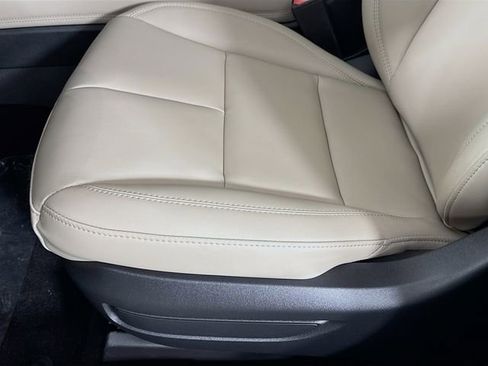 New 2026 Lincoln Corsair Premiere FWD image 21