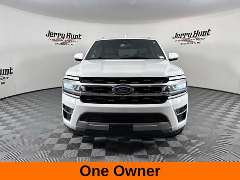 Used 2024 Ford Expedition Limited image 4