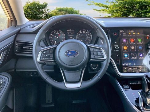 Certified 2025 Subaru Outback Premium image 8