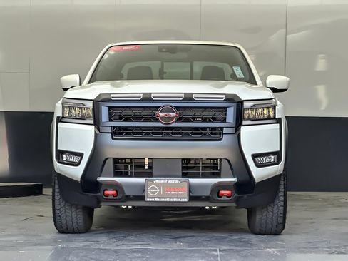 Used 2025 Nissan Frontier Pro-X RWD image 8
