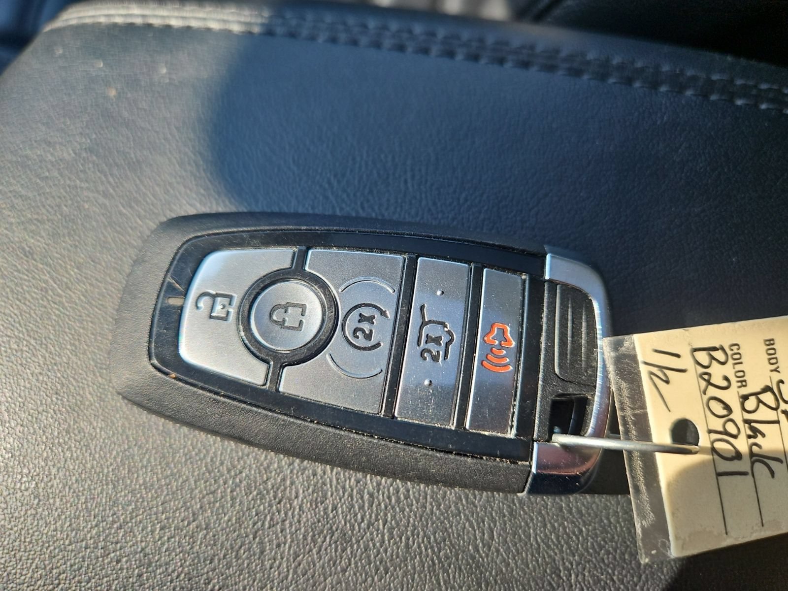 Used 2024 Ford Edge SEL w/ Convenience Package AWD/4WD image 32