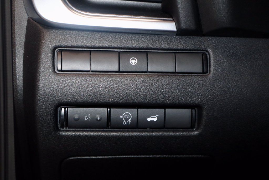Certified 2023 Nissan Rogue SV w/ SV Premium B Package AWD/4WD image 28