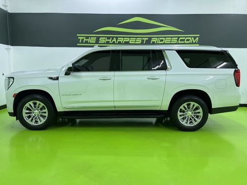 Used 2023 GMC Yukon XL SLT AWD/4WD image 6