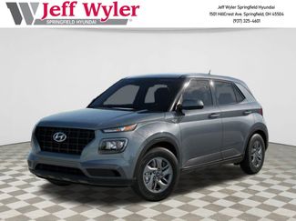New 2026 Hyundai Venue SE video 1