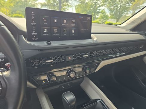 Used 2024 Honda Accord EX-L image 19