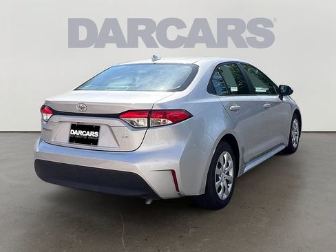 Used 2025 Toyota Corolla LE FWD image 7