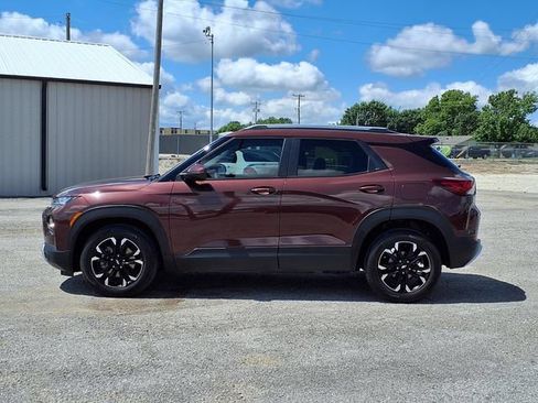 Used 2023 Chevrolet TrailBlazer LT FWD image 17