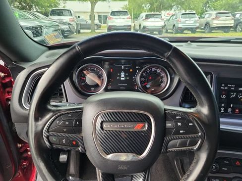 Used 2020 Dodge Challenger SXT RWD image 17