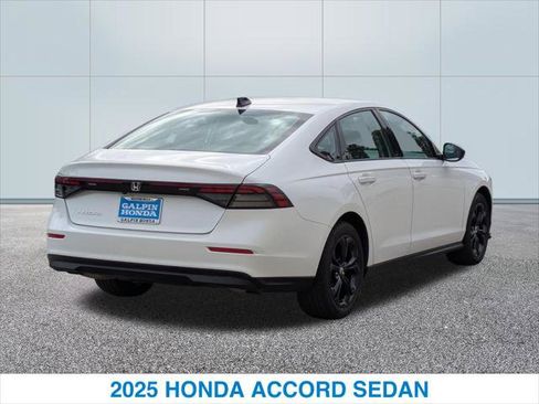 Certified 2025 Honda Accord SE image 7
