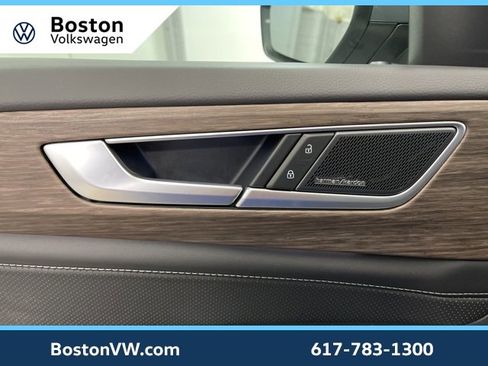 New 2025 Volkswagen Atlas SEL Premium R-Line image 23