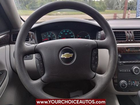 Used 2015 Chevrolet Impala LT w/ LT Sunroof Package image 22