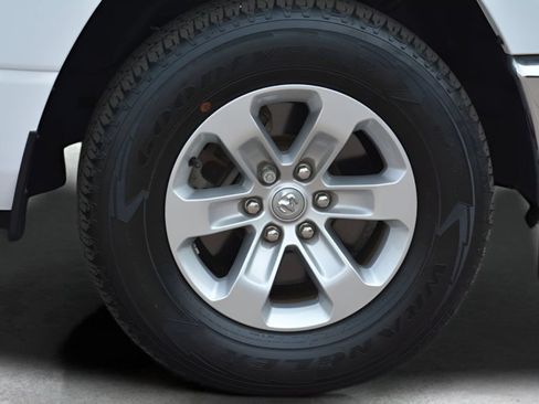 Used 2023 RAM 1500 Laramie AWD/4WD image 37