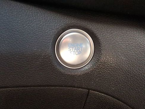 Used 2022 Hyundai Santa Fe SEL w/ Convenience Package FWD image 21