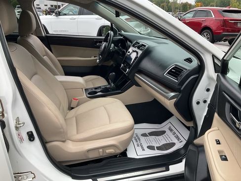 Used 2019 Subaru Outback 2.5i Limited w/ Popular Package #2 image 18