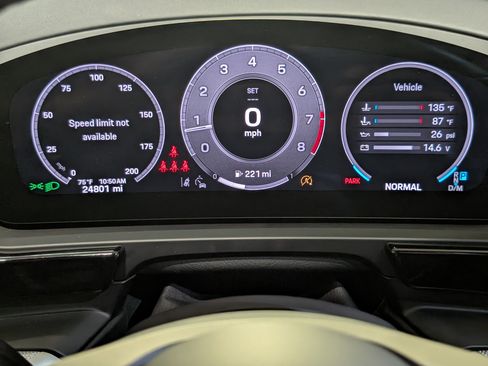 Certified 2025 Porsche Cayenne S AWD/4WD image 29
