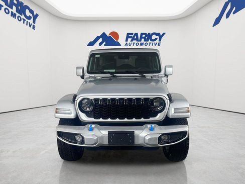 Used 2024 Jeep Wrangler High Altitude AWD/4WD image 3