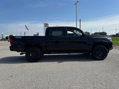Used 2023 Toyota Tacoma SR AWD/4WD image 7