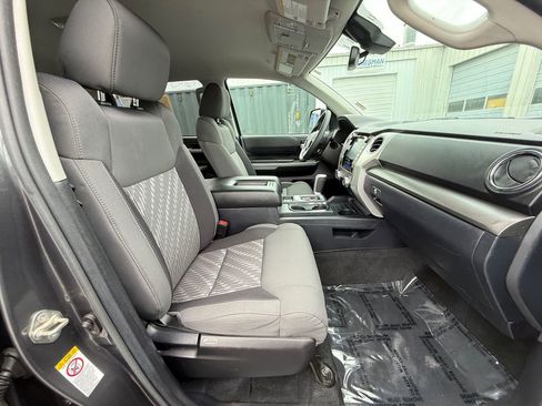 Used 2020 Toyota Tundra SR5 w/ TRD Off-Road Package AWD/4WD image 26