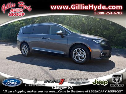 Used 2023 Chrysler Pacifica Limited