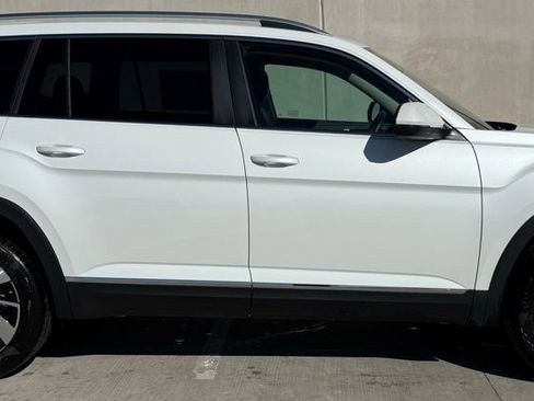 Certified 2025 Volkswagen Atlas SEL image 3