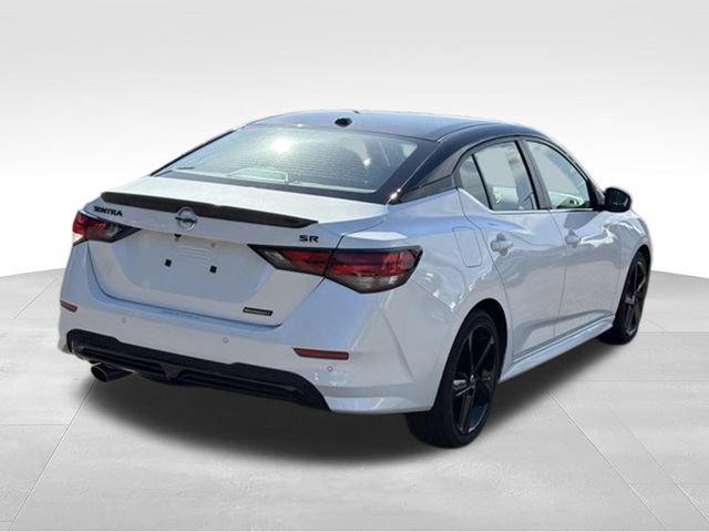 Used 2023 Nissan Sentra SR w/ Midnight Edition Package FWD image 5
