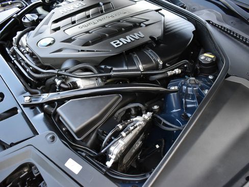 Used 2015 BMW 550i Sedan image 51