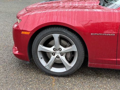 Used 2014 Chevrolet Camaro SS RWD image 9