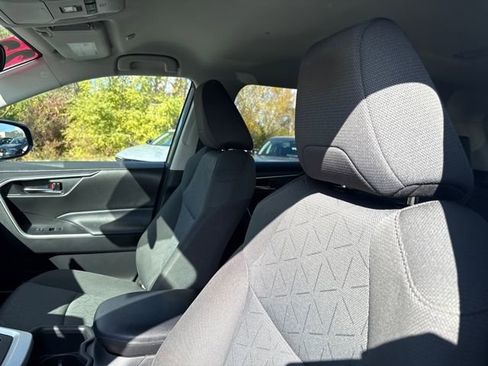 Used 2023 Toyota RAV4 AWD Hybrid image 12